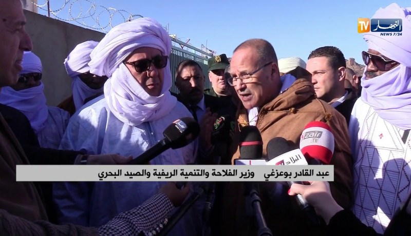 المشاريع التنموية غير المكتملة ترهن الفلاحة الصحراوية…والوزير ينتفض