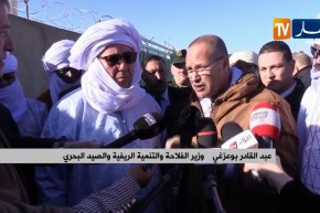 فلاحة: المشاريع التنموية غير المكتملة ترهن الفلاحة الصحراوية.. والوزير ينتفض