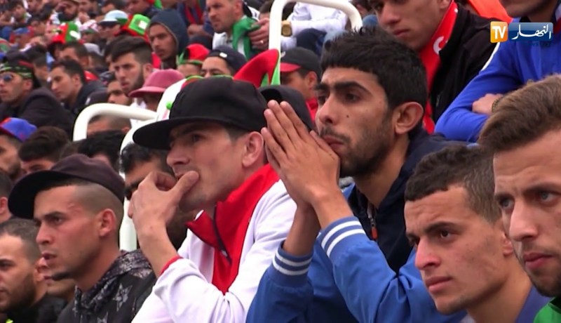 رجل الإطفاء والتتويجات… “عمر غريب” يعود لإعادة هيبة العميد