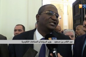 سياحة: عجز في القطاع السياحي بقيمة 325 مليون دولار