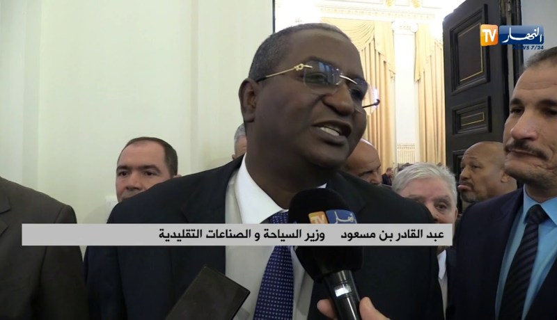 سياحة: عجز في القطاع السياحي بقيمة 325 مليون دولار