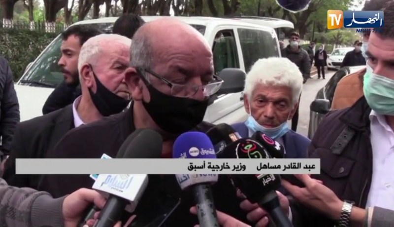 رفقاء وإطارات في الدولة يترحمون روح الفقيد يزيد زرهوني