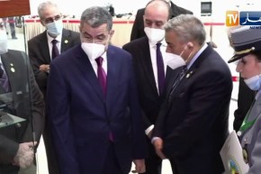 الوزير الأول يؤكد على ضرورة مضاعفة الجهود لمحاربة تهريب الأثار والمخطوطات