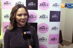 اللباس التقليدي يتصدر عروض الأزياء