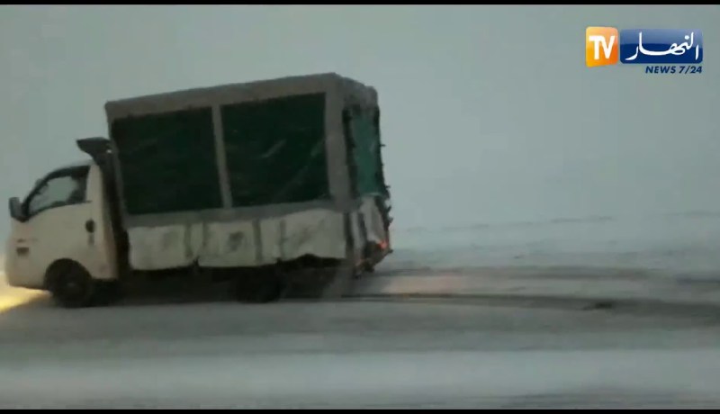 شاهد.. تساقط الثلوج يصنع مشاهد رائعة في ولاية سطيف ☃☃