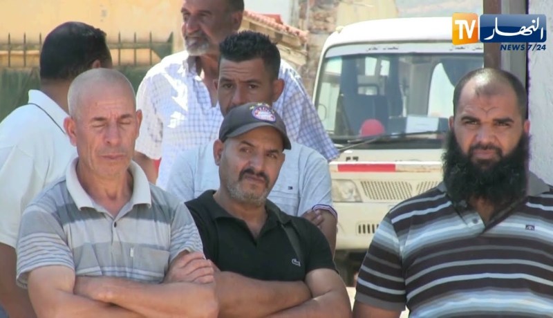 عين تموشنت: عمال الشركة الجزائرية لإنتاج مواد البناء “تارقة” يحتجون