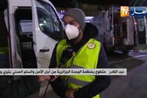 تيزي وزو:  شباب يتطوع لتقديم وجبات ساخنة لعمال المستشفيات