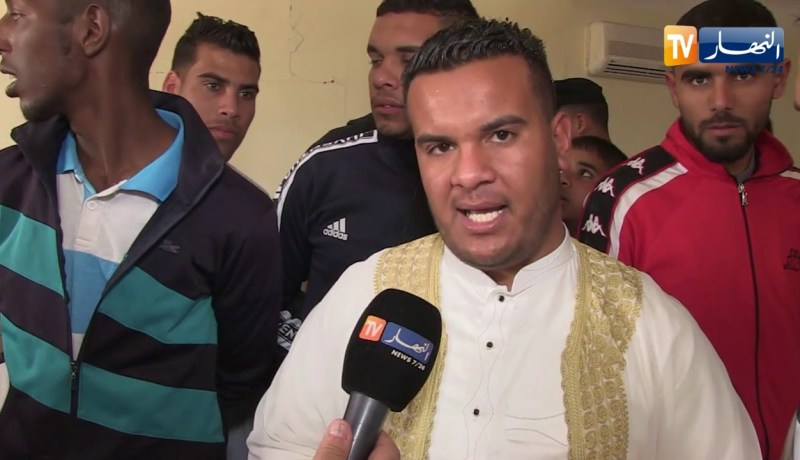 الوادي: حفل زفاف جماعي لفائدة 44 عريسا