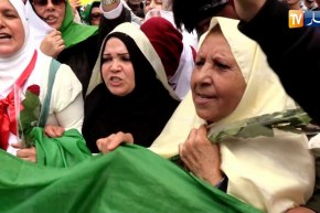 فن: شباب يعبرون بطريقتهم الخاصة في الحراك الشعبي الذي دخل التاريخ