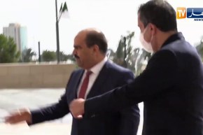 بداية توافد الوزراء والمسؤولين على المسجد الأعظم ترقبا لزيارة رئيس الجمهورية