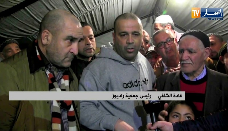 جمعية راديوز تكرم عائلة الفنان الكوميدي عمر مهاري بحضور وجوه رياضية