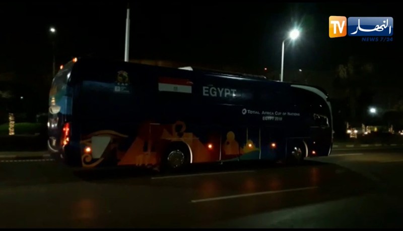 وصول المنتخب المصري لملعب الكلية الحربية للتدرب‎