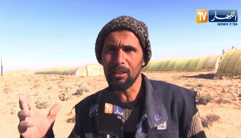 بسكرة: فلاحون ينجزون مسالك فلاحية لفك العزلة عن منطقتهم بأمليلي