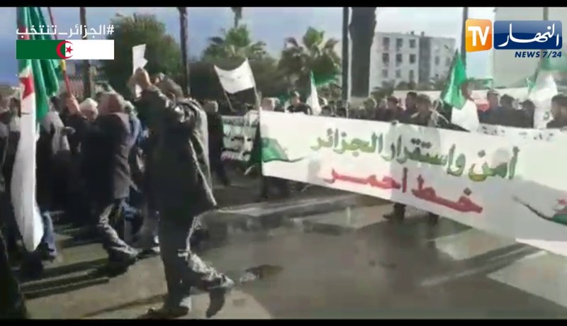 مسيرة داعمة للجيش والإنتخابات بسكيكدة