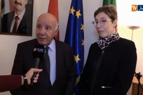 سفارة المجر بالجزائر تقلد “رشيد بن عيسى” و”مصطفى بيراف” وسامين