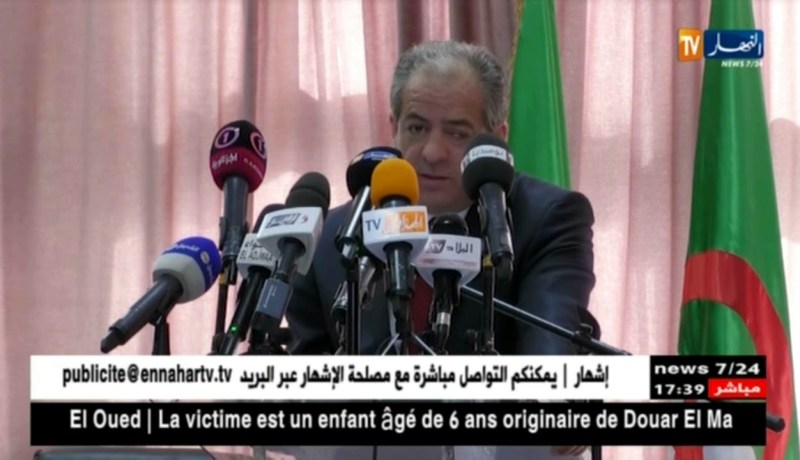 ولد علي وزطشي يشرفان على عملية تسليم 3 مقرات للرابطات الولائية لكرة القدم