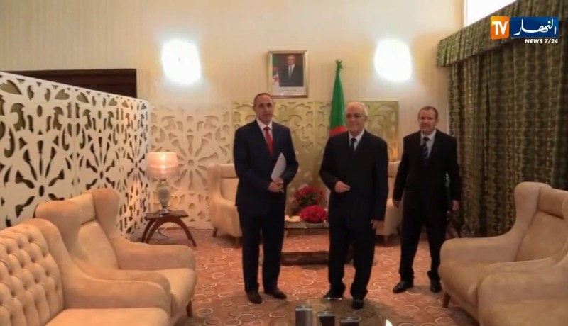 “شرفي” يستقبل “ميهوبي” لإيداع ملف ترشحه