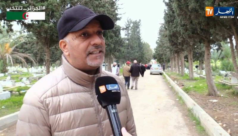 تشييع/ جثمان الراحل “اليامين حيمون” بمقبرة العالية عن عمر ناهز 72 عاما