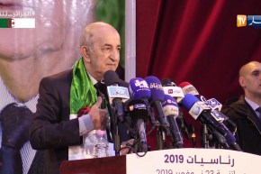 تبون: “ملف الخدمة الوطنية وأصحاب عقود ما قبل التشغيل نفريهم..وحاسبوني بالفيديو”