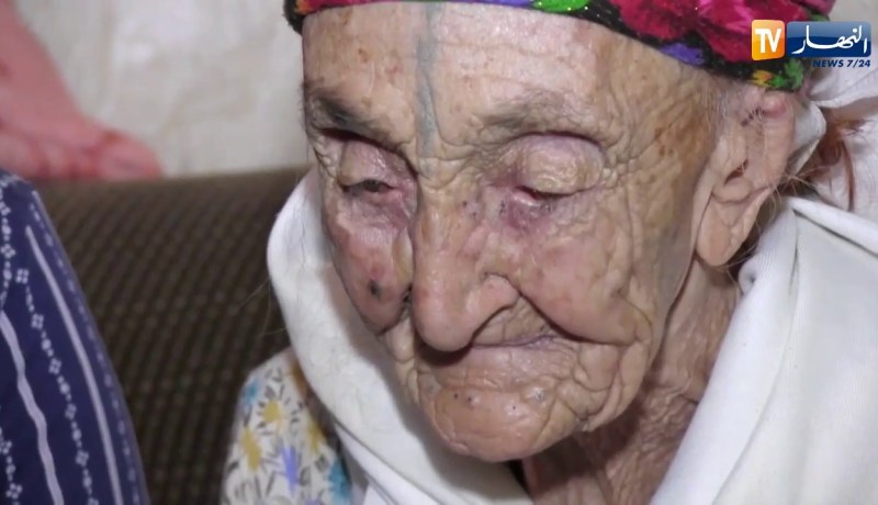 سعيدة: العجوز مرابطة صاحبة 100 سنة تعيش تحت خط الفقر