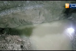 تسربات للمياه من القنوات الرئيسية تتسبب في انقطاع مياه الشروب بالبليدة