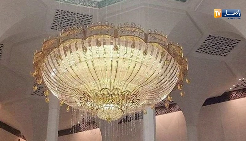 قاعة الصلاة..تحفة معمارية تزين قلب جامع الجزائر