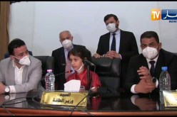 غرداية:  شاهد ما قالته هذه الطفلة المخترعة التي جلست مكان الوزراء