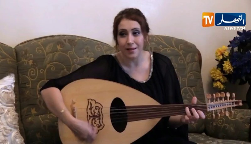 فن/ “حسنة هني”..جزائرية تمزج اللغة العربية بالإسبانية عبر الموسيقى الأندلسية
