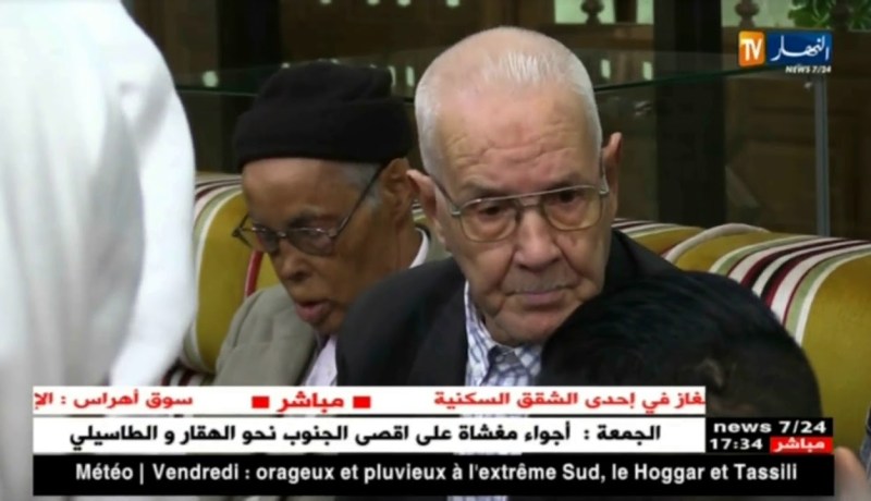 دفاع: الذكرى 64 لإندلاع الثورة.. محطة لتكريس تواصل جيل الإستقلال مع أبطال نوفمبر