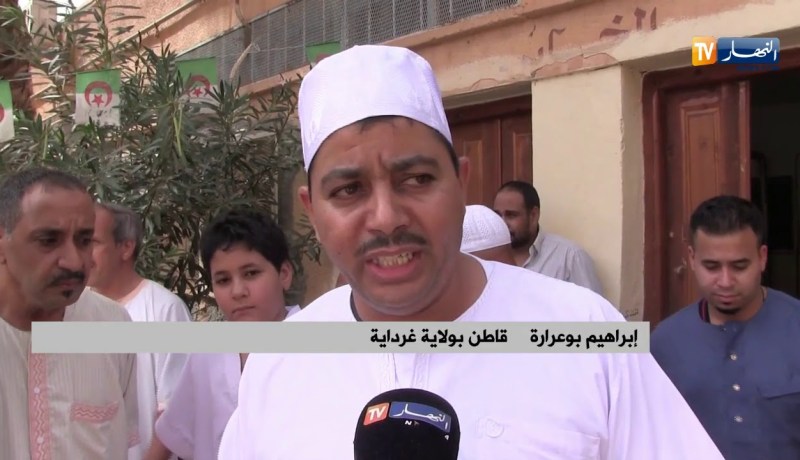 غرداية/ توديع الحجاج..عادات تأبى الزوال لدى سكان الجنوب