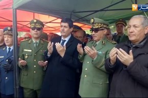 وفد رسمي و شخصيات وطنية يشيعون الفقيد بن عودة إلى مثواه الأخير