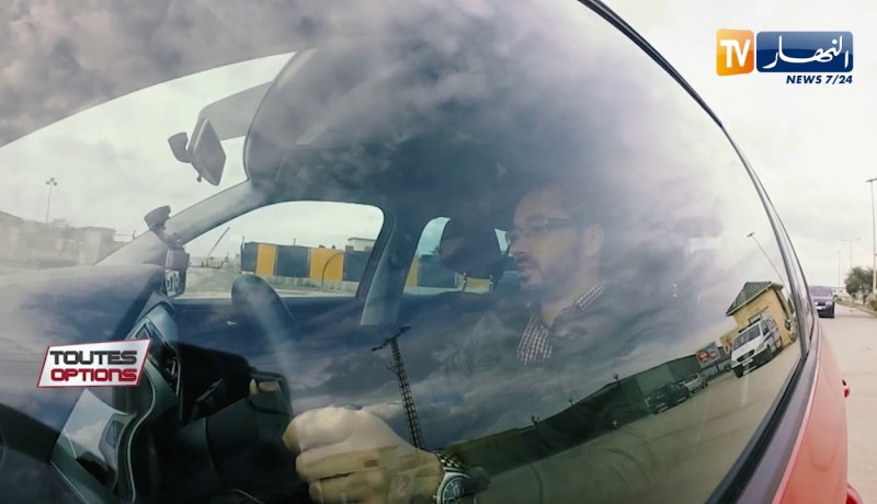 TOUTES OPTIONS:  هذه حكاية بيجو 404 مع شاب جزائري عاشق للسيارات