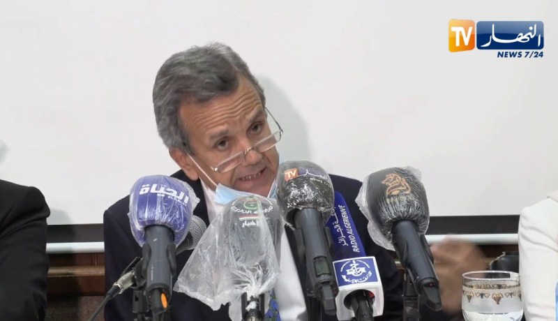 “وزير الصحة : “أكثر من 2300 إصابة و44 حالة وفاة في السلك الطبي