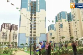 العاصمة: الوزير الأول يشرف على توزيع 5 ألاف وحدة سكنية من مختلف الصيغ