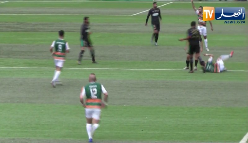 لاعبو مولودية الجزائر يوقعون على بروتوكول خفض الرواتب