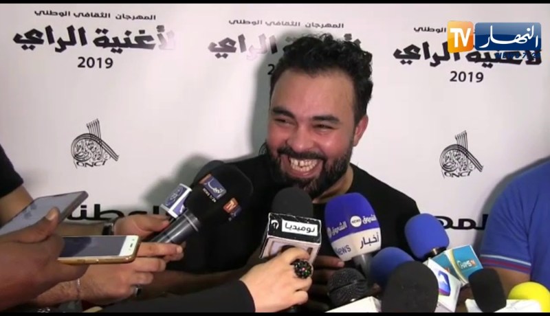 “كادر الجابوني” يكشف عن اسمه الحقيقي “هيباوي عبد القادر”