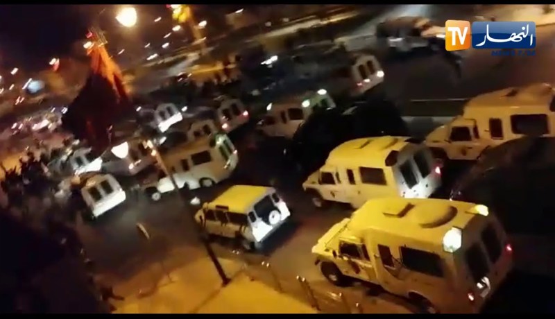 إحتفالات في الصحراء الغربية بتتويج الخضر والإحتلال المغربي يقمع الجماهير