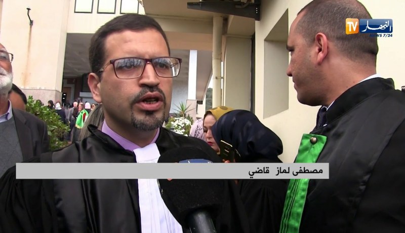 القضاة يلتحقون بالحراك الشعبي ويرفعون مطلب إستقلالية القضاء