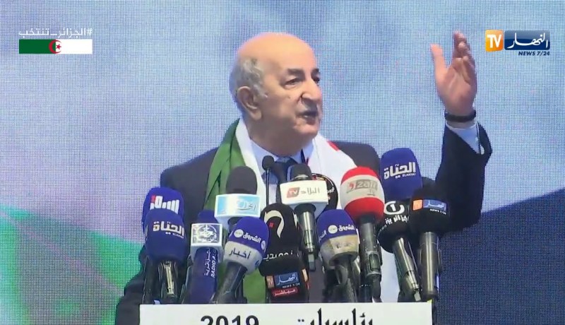 تبون: “المرأة الماكثة في البيت عندها الحق في كلش..والمشعل لازم يروح لشباب”
