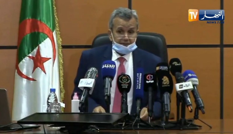 “وزير الصحة :” الإستهلاك العشوائي لللمضادات الحيوية يهدد الصحة