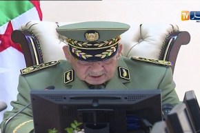 الفريق أحمد قايد صالح: “المهمة الأساسية للمدرسة الحربية هي توفير نخبة من الإطارات ذات كفاءات عالية”