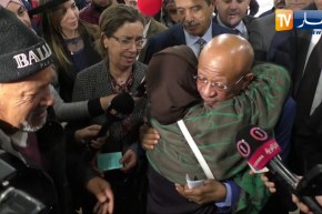 مواطنة من ذوي الإحتياجات الخاصة تشتكي للوالي زوخ.. “ما كاين حتى واحد يوقف معانا”