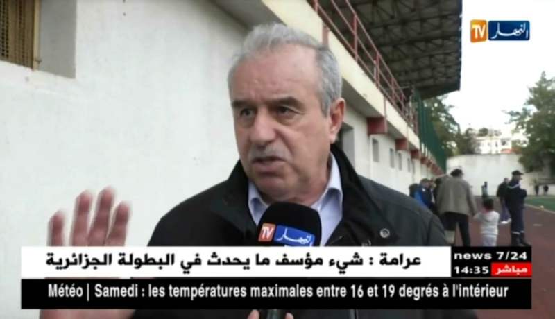 علي فرقاني/”المنتخب الوطني لن يكون قويا بدون لاعبيين محترفيين”