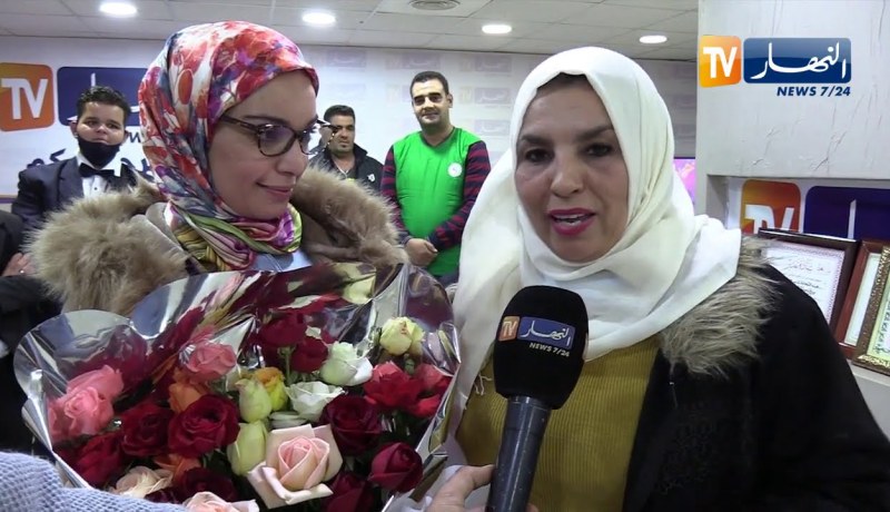 جمعية بصمة خير بالبليدة تكرم الإعلامية عائشة بوزمارن