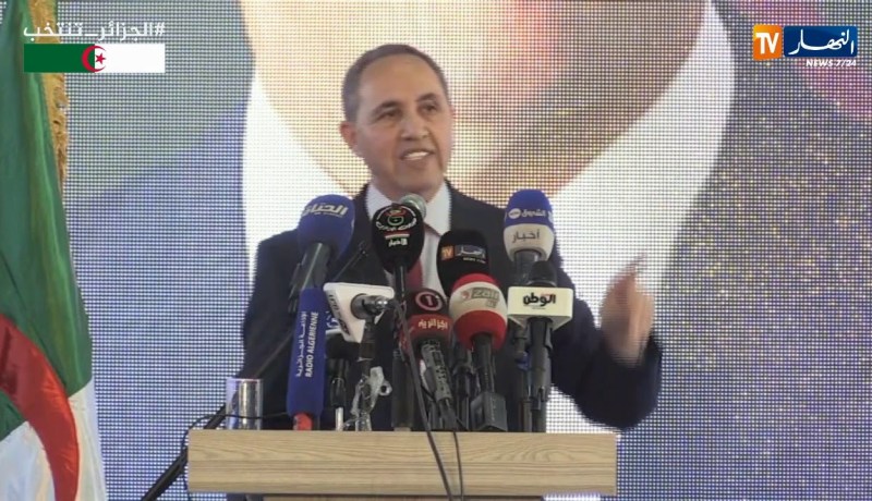 وهران/ المترشح “عز الدين ميهوبي” ينظم تجمعا شعبيا بالقاعة متعددة الرياضات بئر الجير