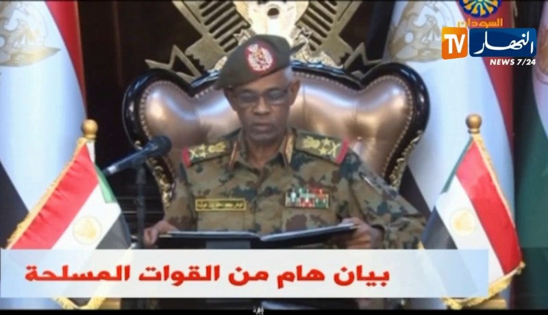 وزير الدفاع السوداني: المجلس العسكري سيضمن سيرورة الحياة العادية للمواطنين على أن يصدر بيانا ثانيا