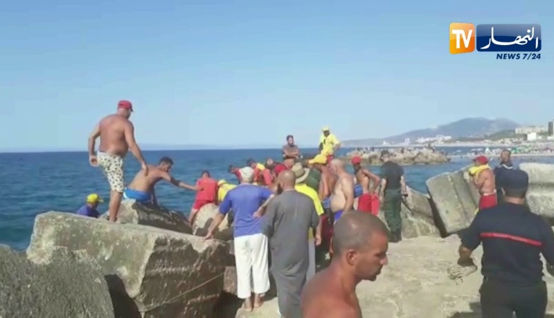 سكيكدة: إنقلاب قارب نزهة بشاطئ كاف فاطمة على متنه 12 شخصا