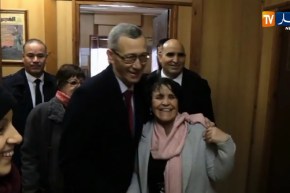 وزير الإتصال عمار بلحيمر ينتقد بشدة التغطية الإعلامية لجنازة المرحوم العيفة أويحيى