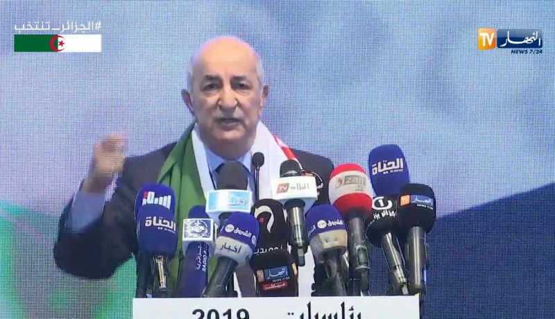 تبون: “نحارب الرشوة والفساد. وألف تحية مني لرئيس الدولة والقايد”