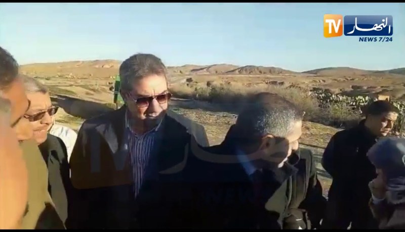 شاهد لجنة الفلاحة لولاية غليزان تتفقد المناطق التي مسها داء الحمى القلاعية